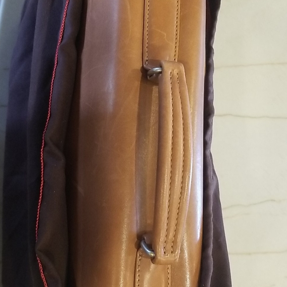 Coach gorgeous camel colored leather briefcase - Picture 14 of 16